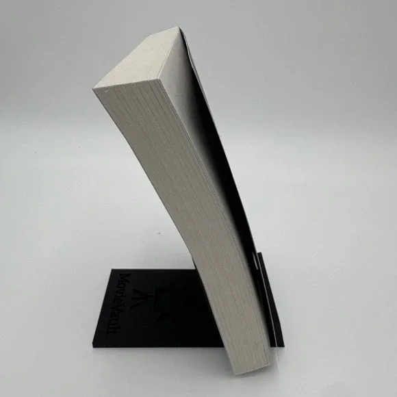 The Party - paperback Preston, Natasha - Picture 4 of 6